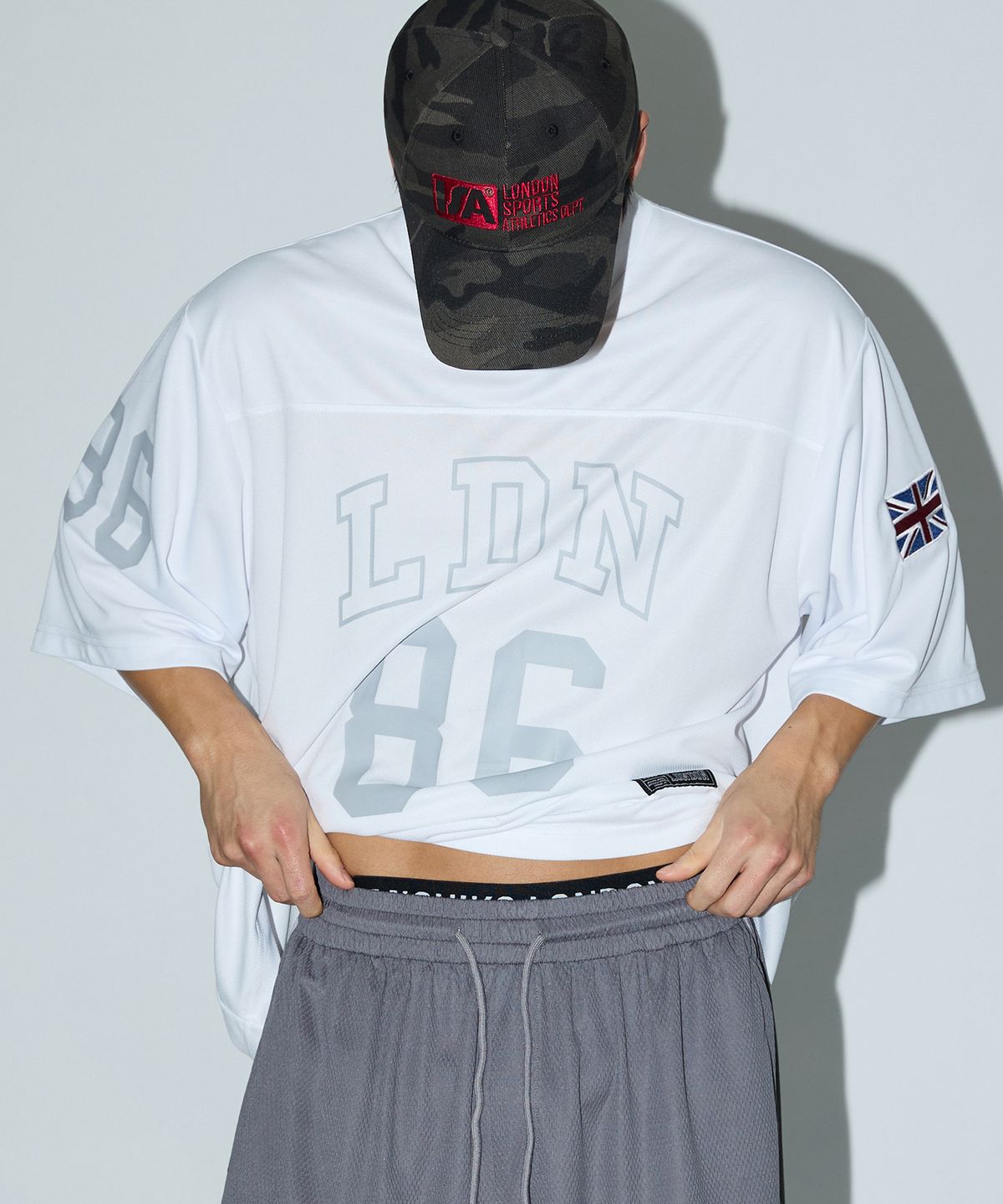 미치코런던 스포츠(MICHIKO LONDON SPORTS) LDN 럭비 저지 반팔 티셔츠 화이트