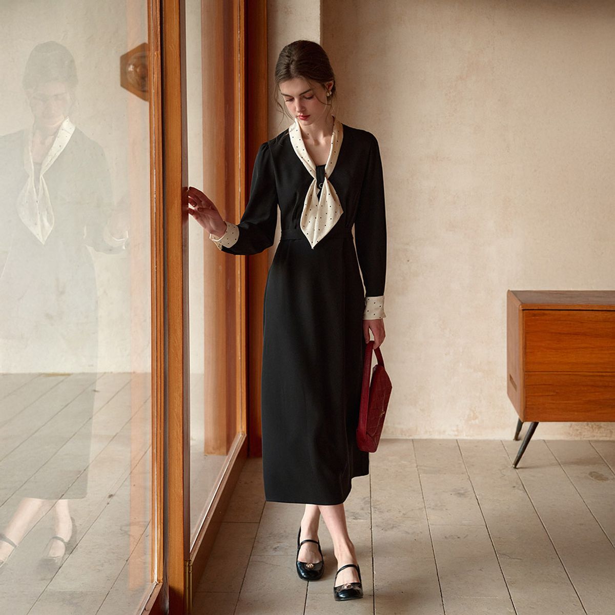 심플레트로(SIMPLE RETRO) SR_French hepburn black dress