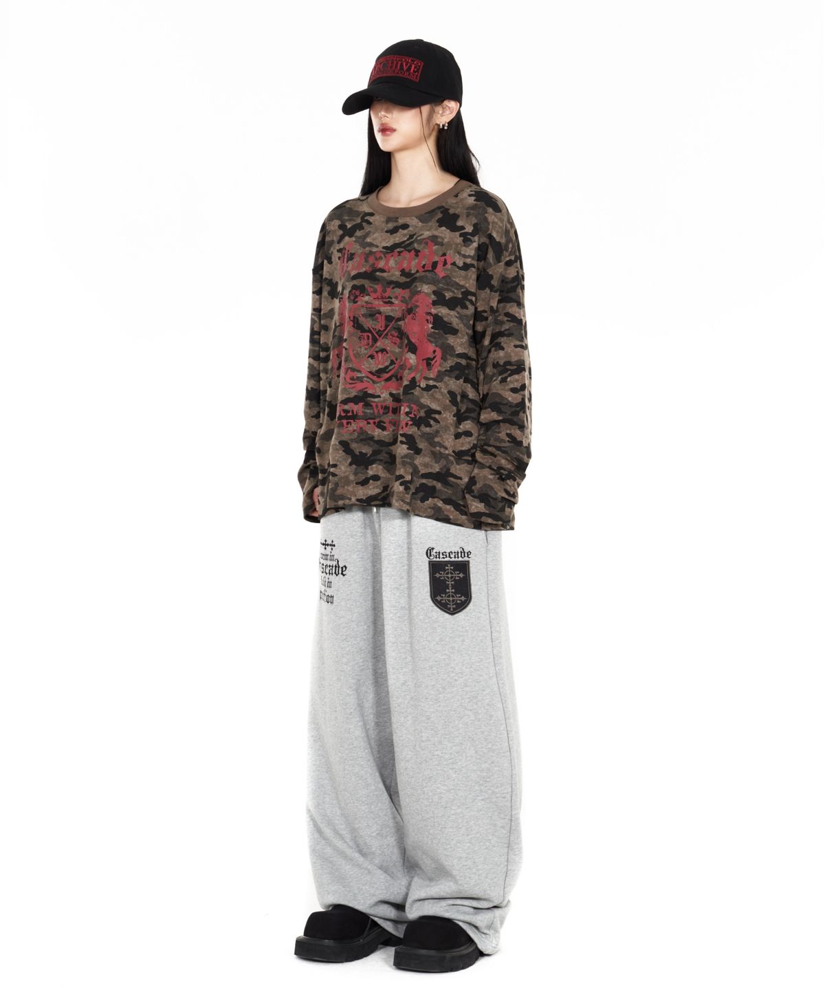 아이돈워너셀(IDWS) Cross Layered Sweat Pants Gray