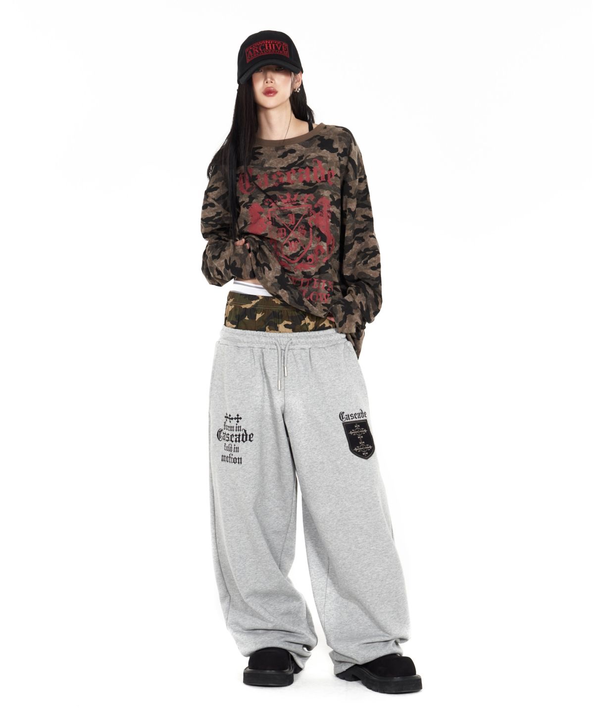 아이돈워너셀(IDWS) Cross Layered Sweat Pants Gray