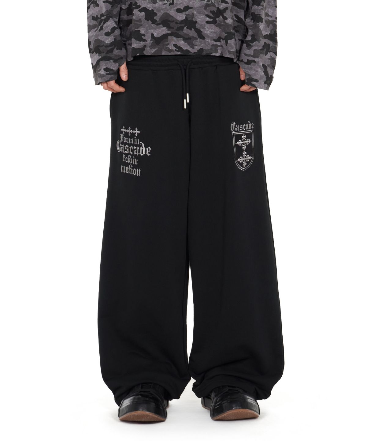아이돈워너셀(IDWS) Cross Layered Sweat Pants Black