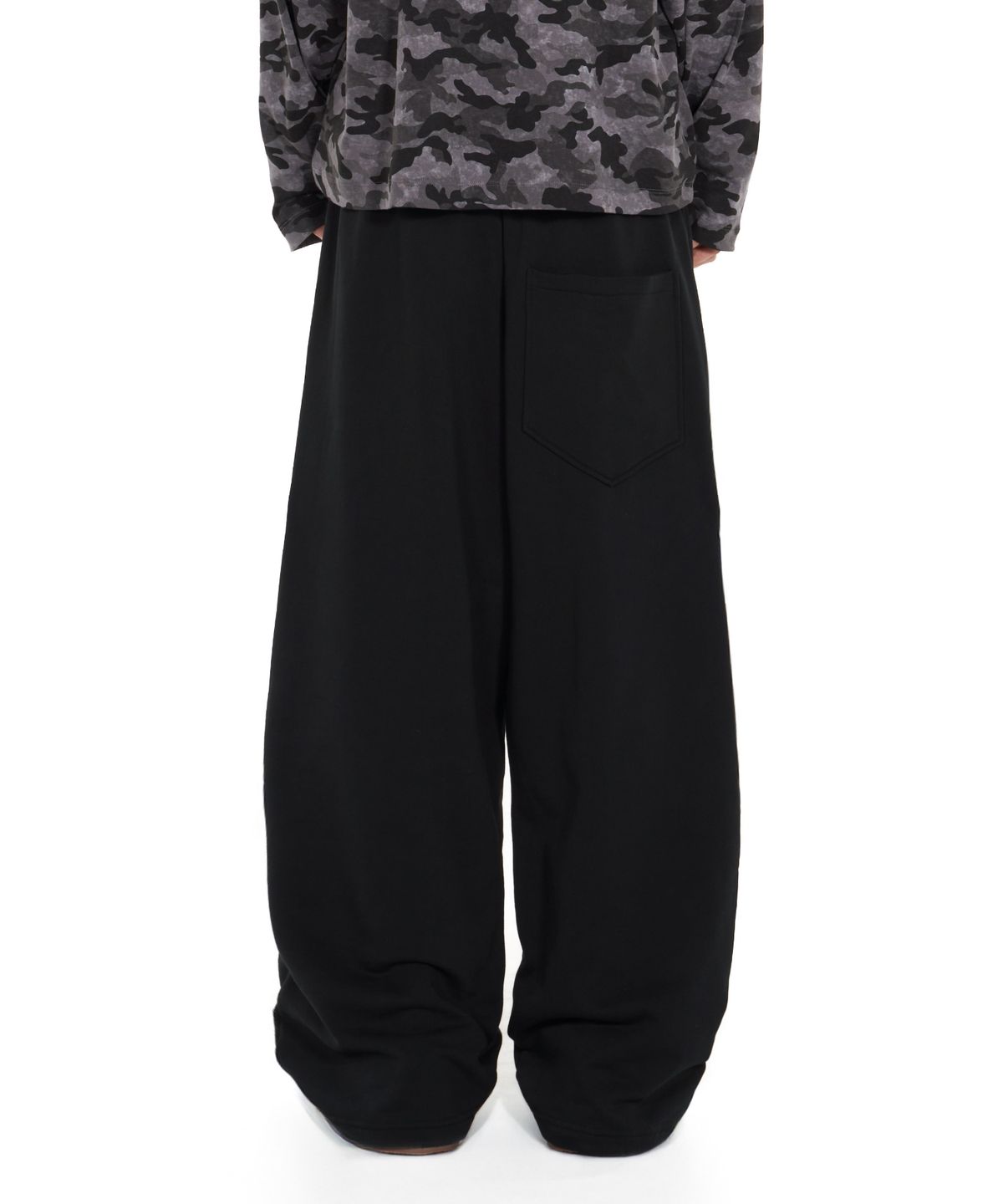 아이돈워너셀(IDWS) Cross Layered Sweat Pants Black