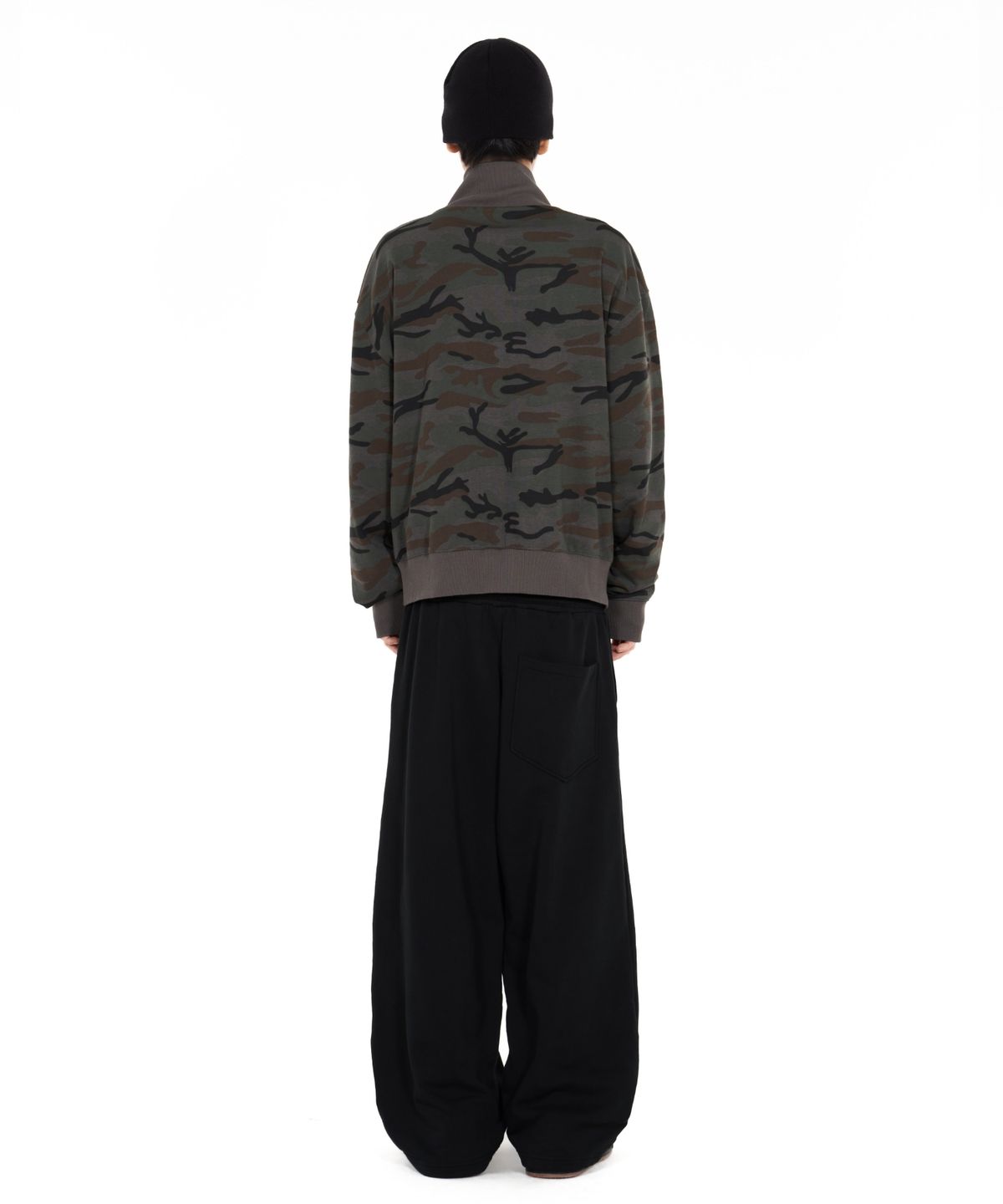 아이돈워너셀(IDWS) Cross Layered Sweat Pants Black