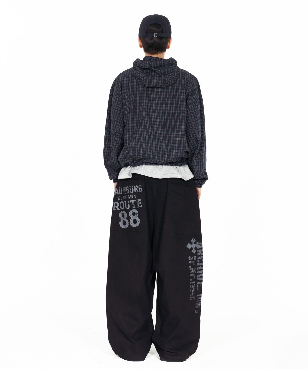 아이돈워너셀(IDWS) Vortex Check Windbreaker Navy