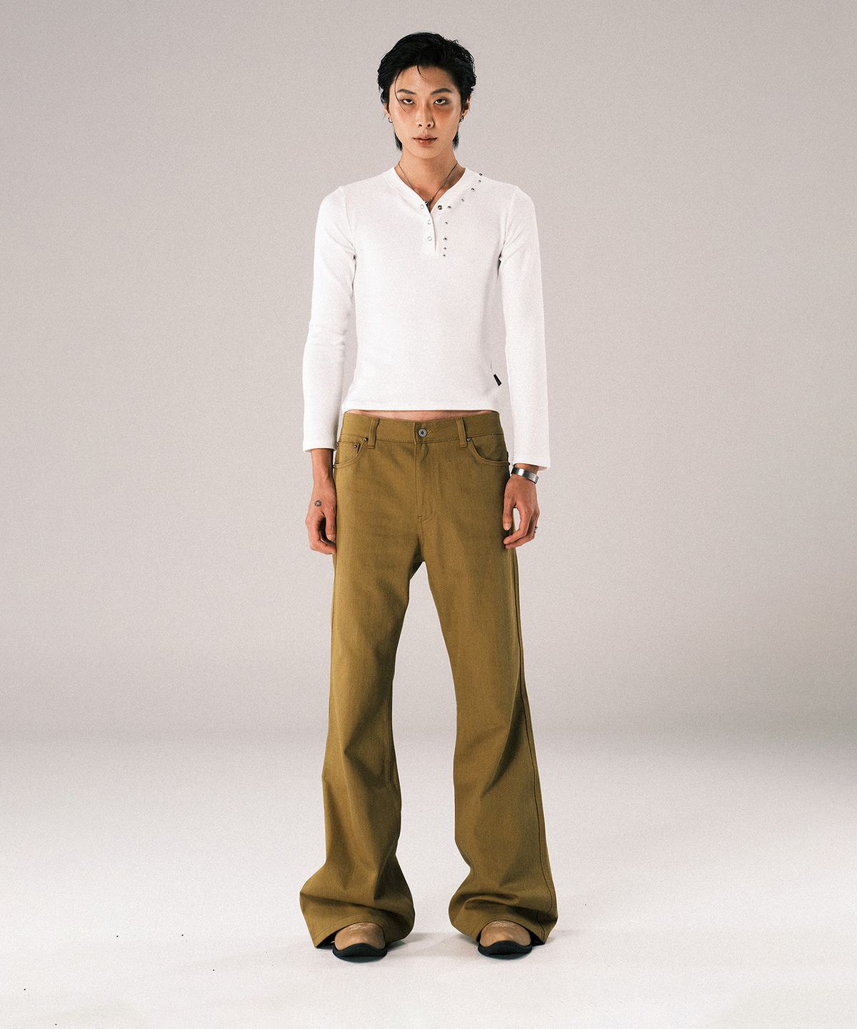 본바이한(BORNBYHAN) FADED BOOTCUT COTTON PANTS OLIVE
