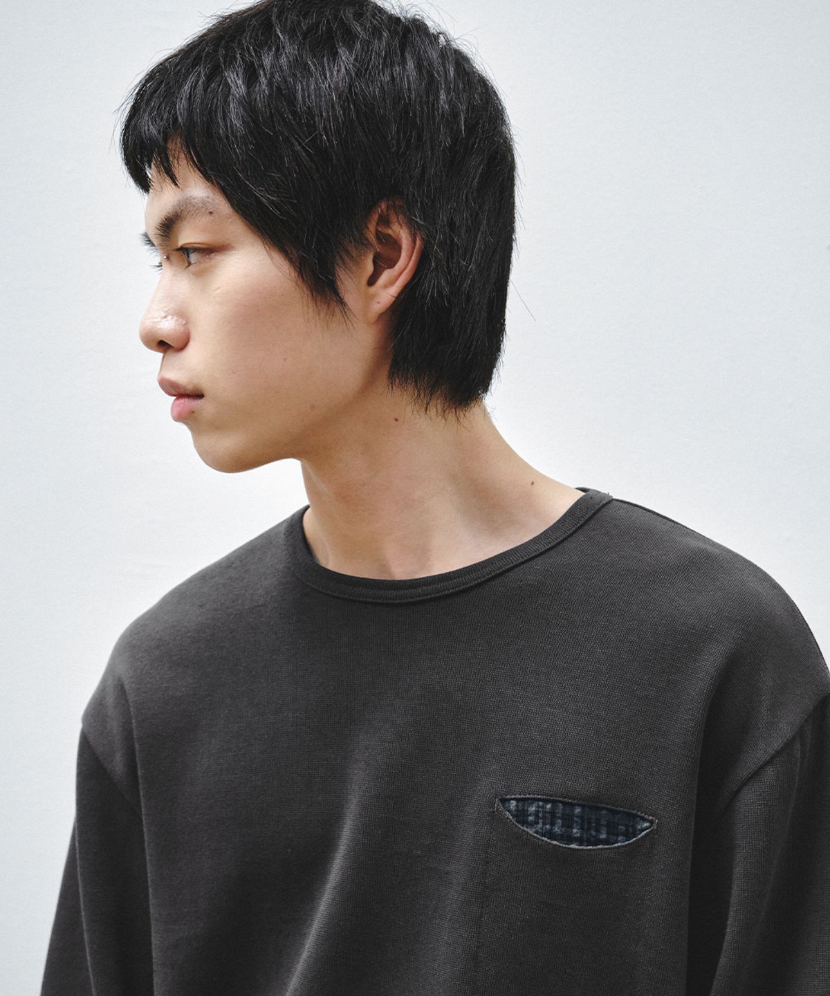 인템포무드(INTEMPOMOOD) 체크인 포켓 롱 슬리브_그레이