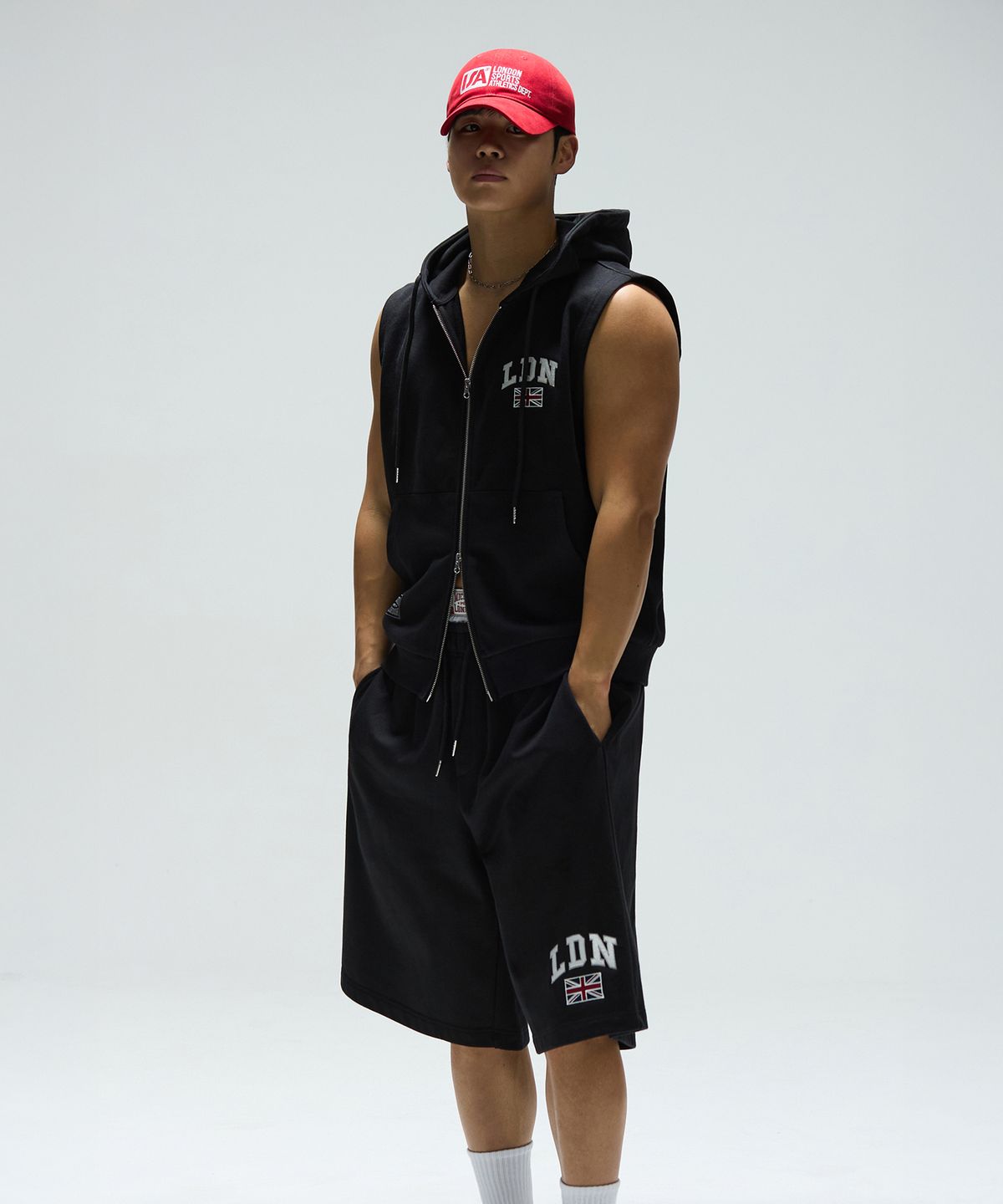 미치코런던 스포츠(MICHIKO LONDON SPORTS) LDN 버뮤다 스웻 팬츠 블랙