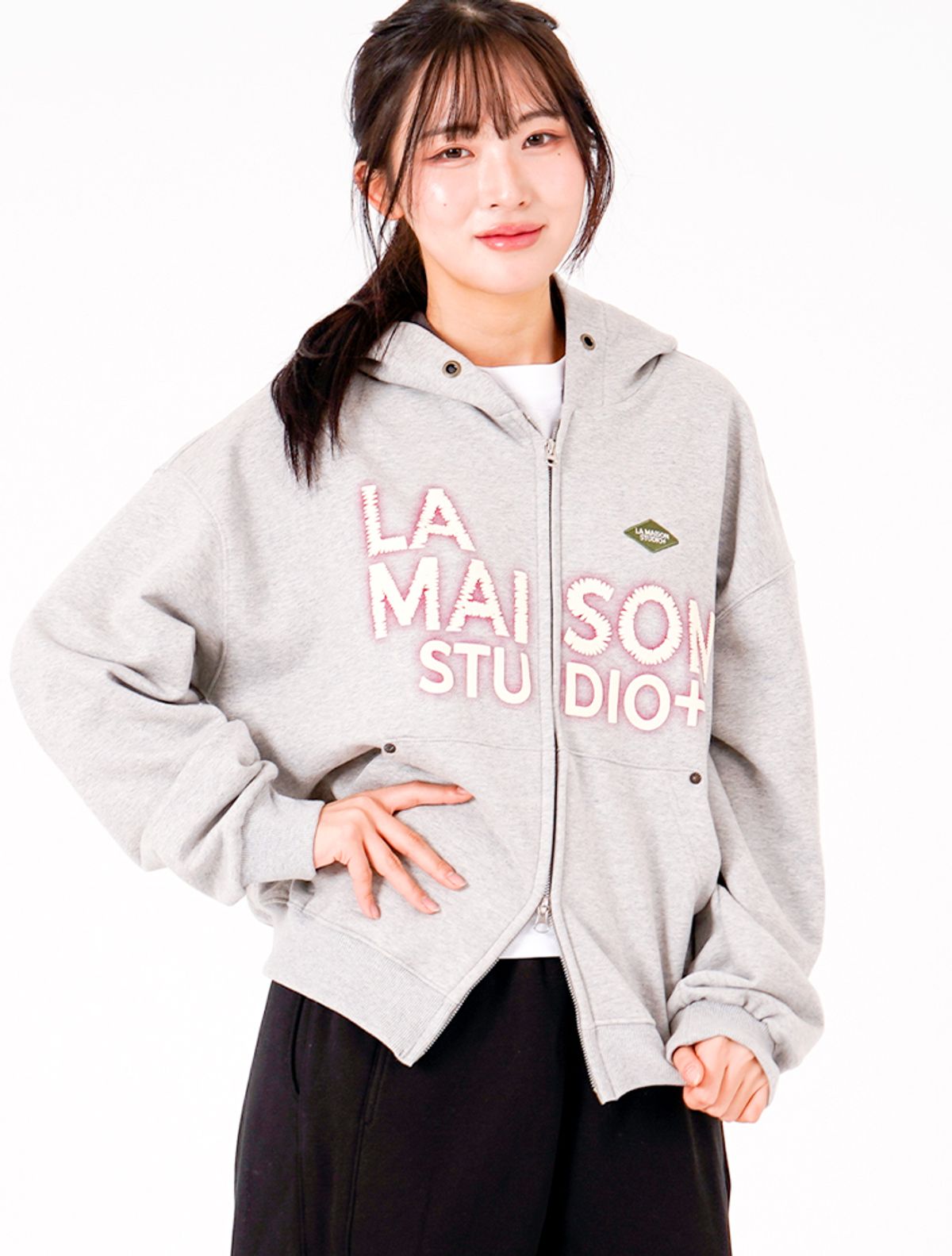 라 메종 스튜디오(LA MAISON STUDIO) LA MAISON ESSENTIAL CROP HOODIE ZIP-UP MELANGRAY(FCG1ZP681M)