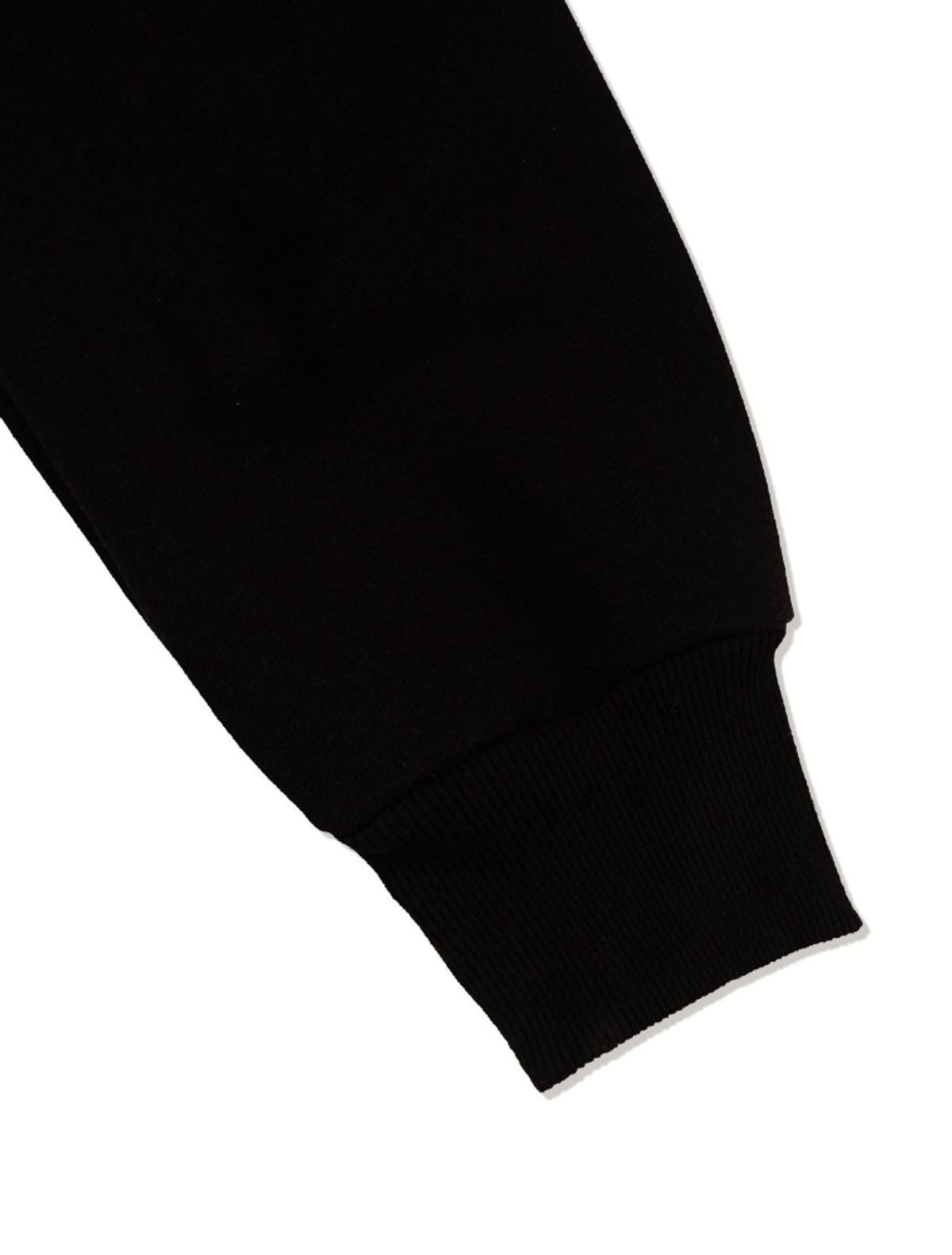 라 메종 스튜디오(LA MAISON STUDIO) LA MAISON ESSENTIAL CROP HENLEY NECK BLACK(FCG1TS682M)