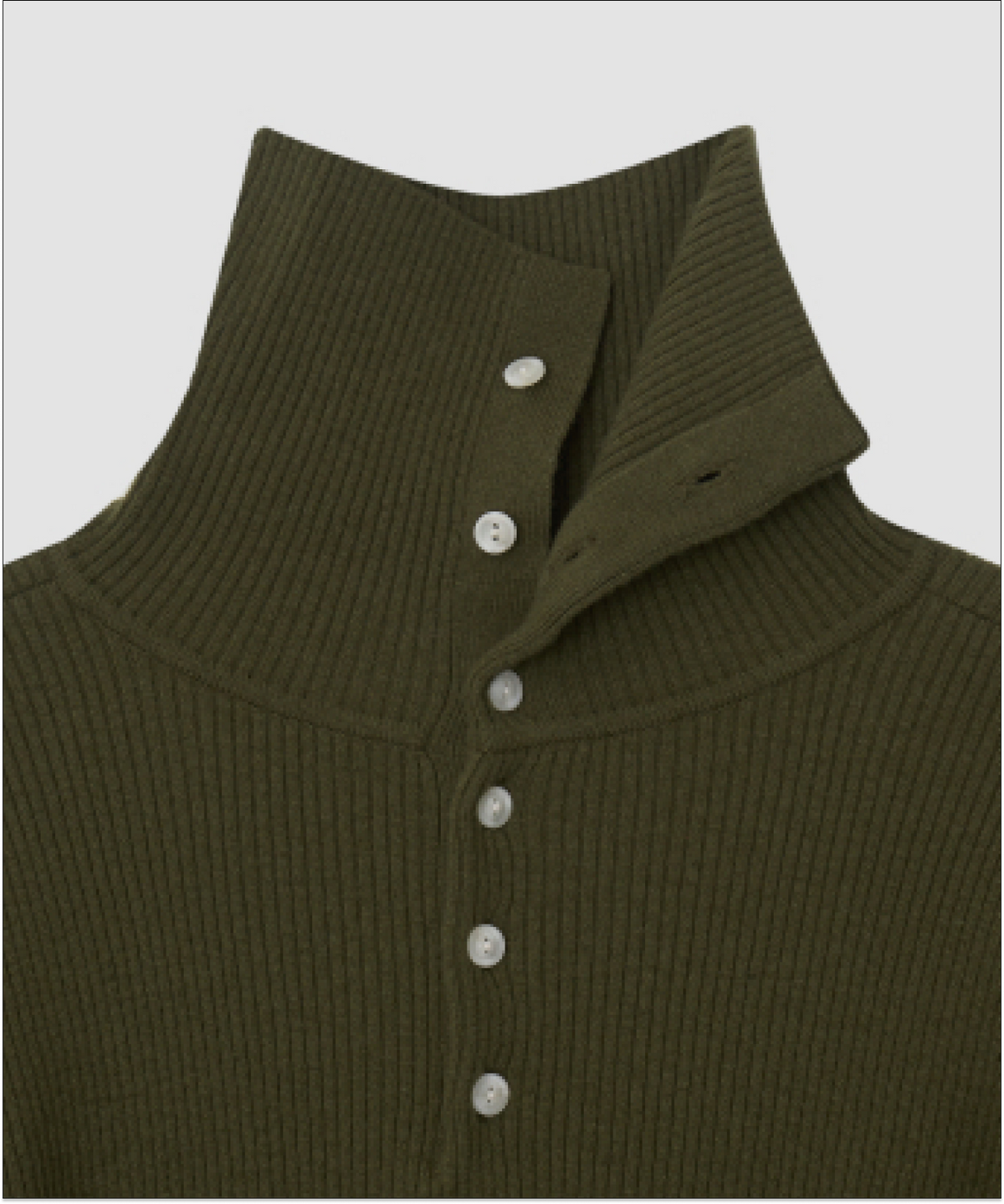 더 릴(THE LILLE) Button-up Turtleneck Knit_Olive