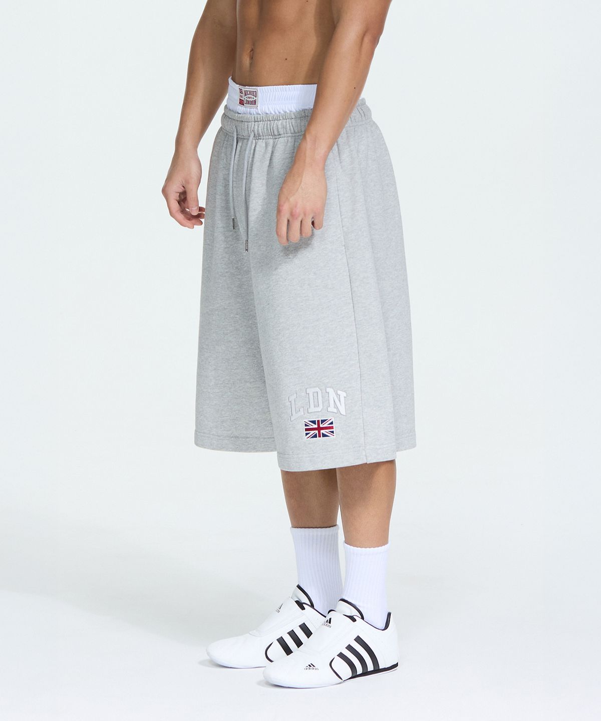 미치코런던 스포츠(MICHIKO LONDON SPORTS) LDN 버뮤다 스웻 팬츠 멜란지 그레이