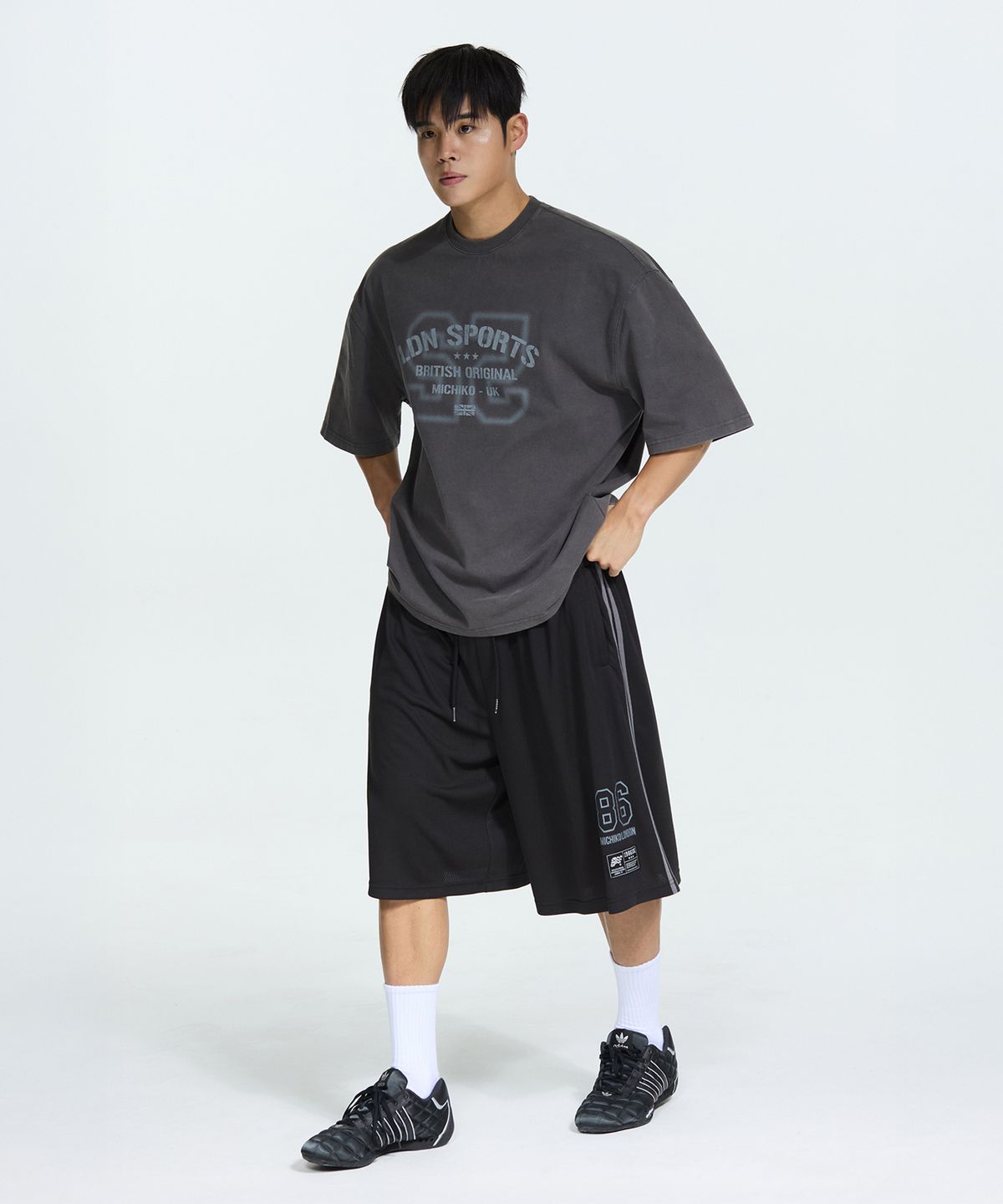 미치코런던 스포츠(MICHIKO LONDON SPORTS) 메쉬 버뮤다 트랙 팬츠 블랙