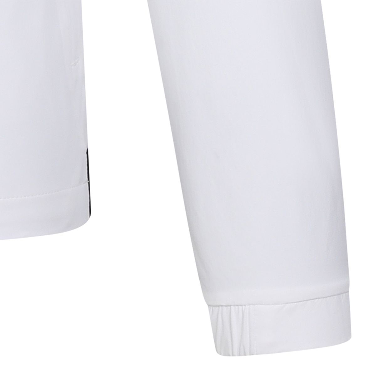 테일러메이드 어패럴(TAYLORMADE APPAREL) 26SS 남성 베이직 바람막이 점퍼 T8031J61701-100