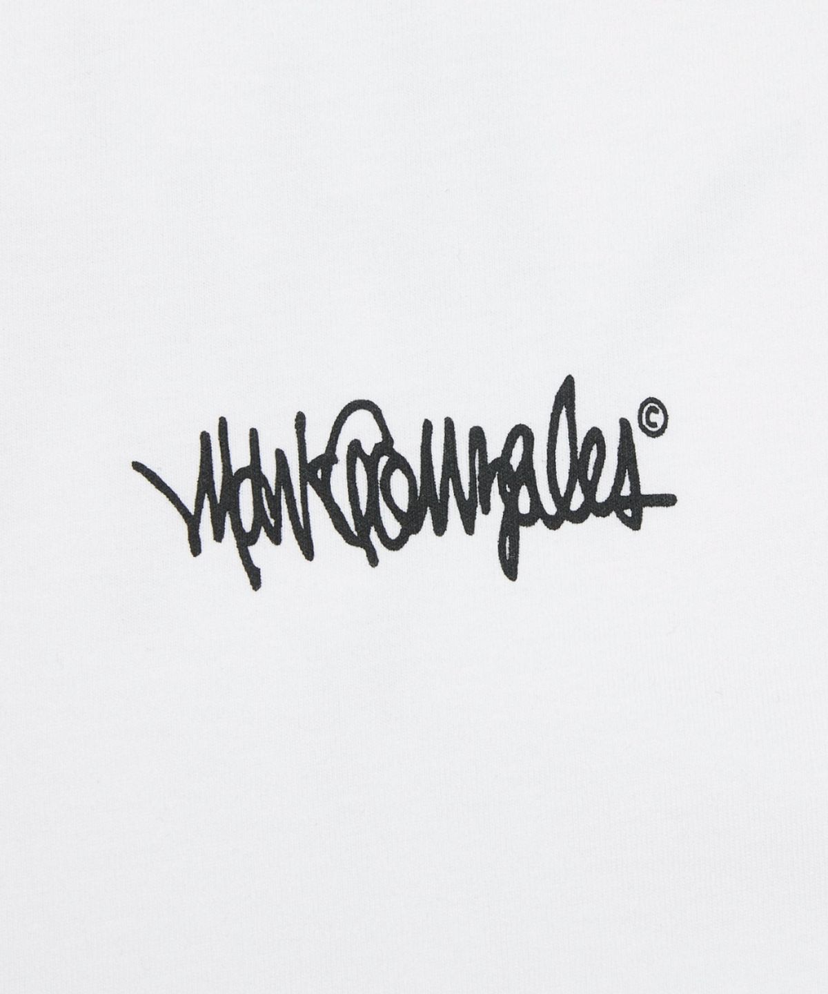 마크곤잘레스(MARK GONZALES) 넥스트 사인로고 반팔 티셔츠 - WHITE