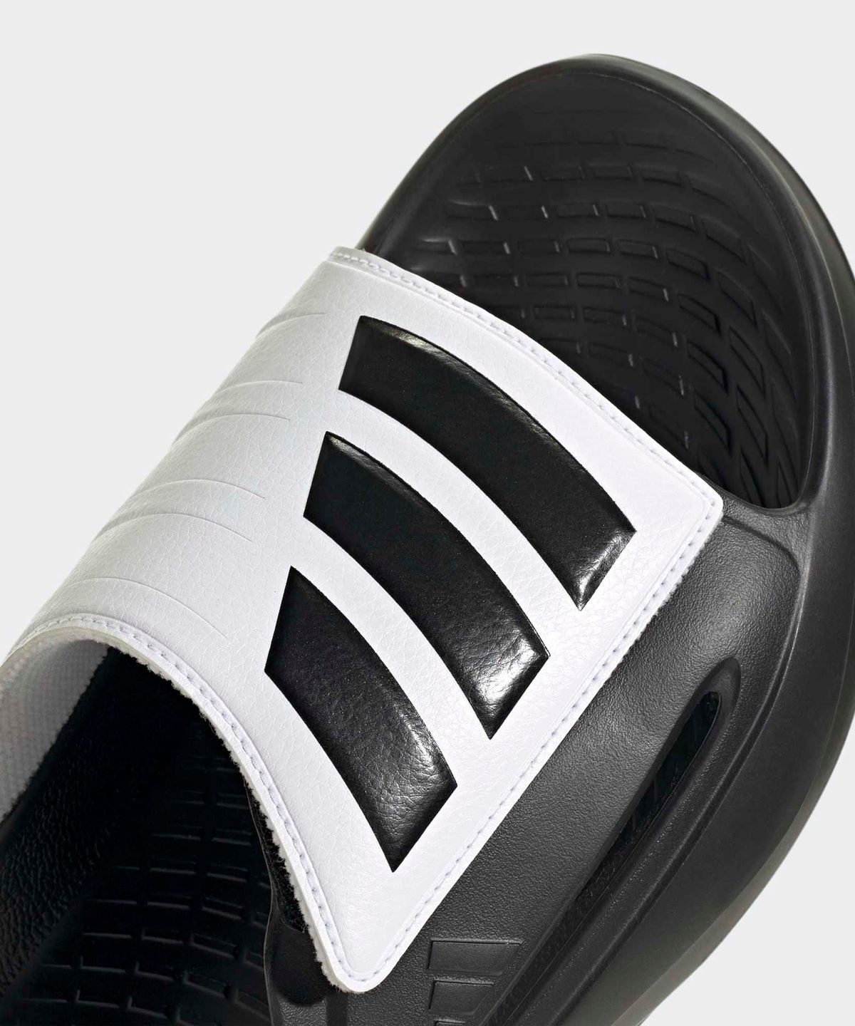 아디다스(ADIDAS) 라이트블레이즈 슬라이드 - 블랙:화이트 / JS3588