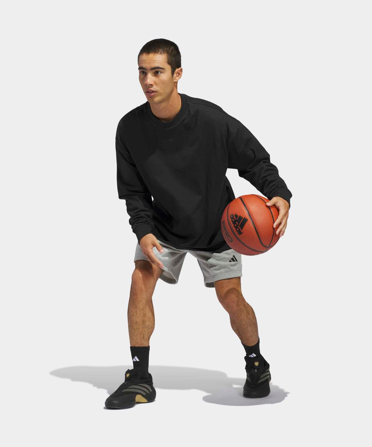 아디다스(ADIDAS) 바스켓볼 긴팔 티 - 블랙:화이트 / KB7554