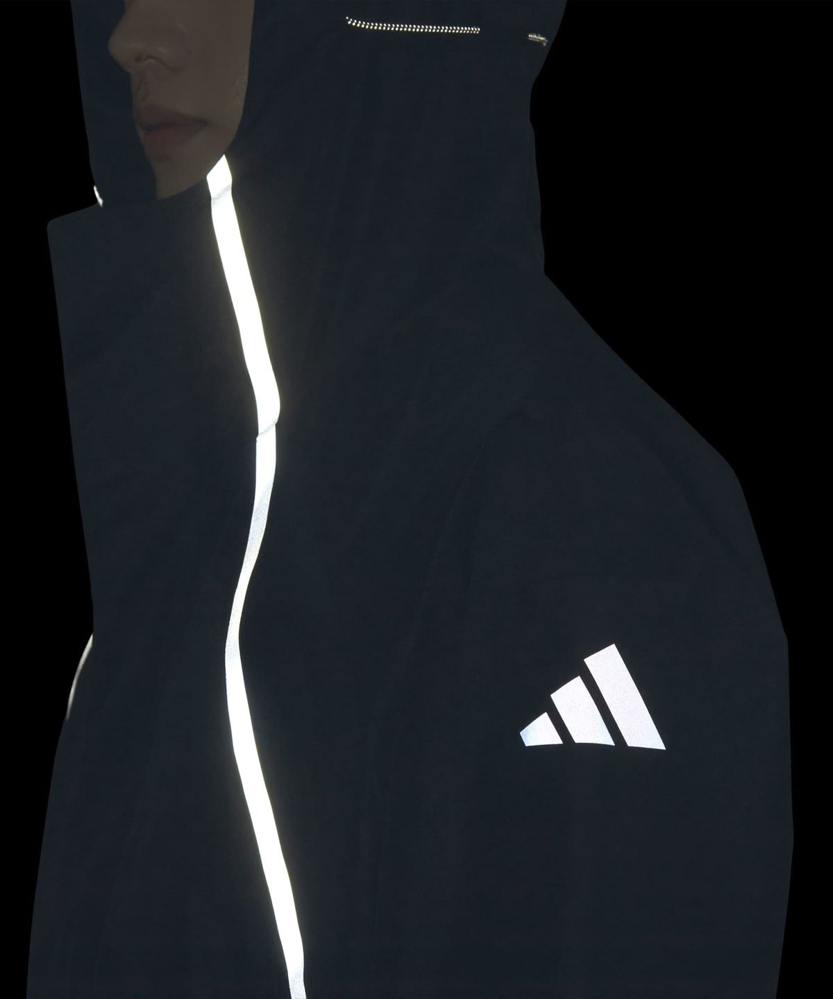 아디다스(ADIDAS) 테렉스 엑스플로릭 고어텍스 윈드스탑퍼 재킷 - 블랙 / KD4385