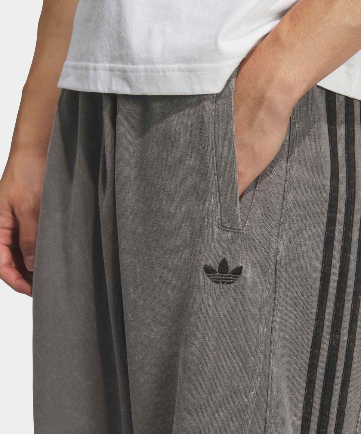 아디다스(ADIDAS) 팀가이스트 스웨트 팬츠 - 그레이포그 / KQ5529