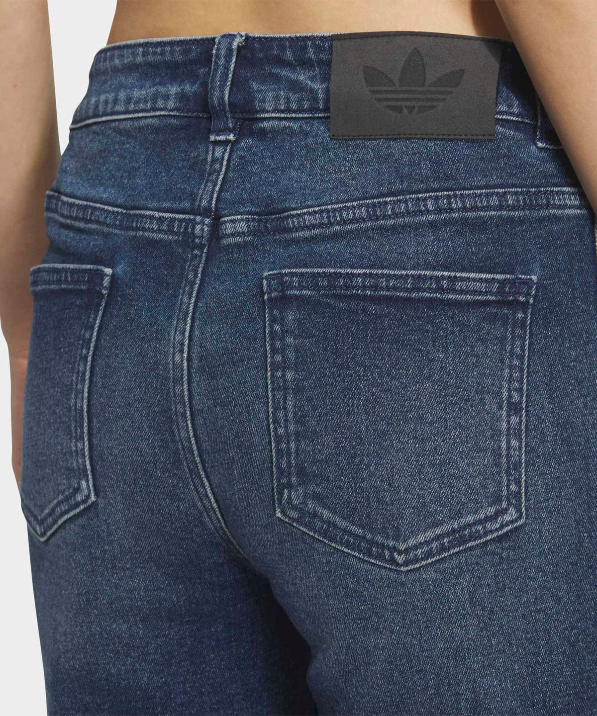 아디다스(ADIDAS) 워시드 플레어 팬츠 - 미드블루데님 / KT3174