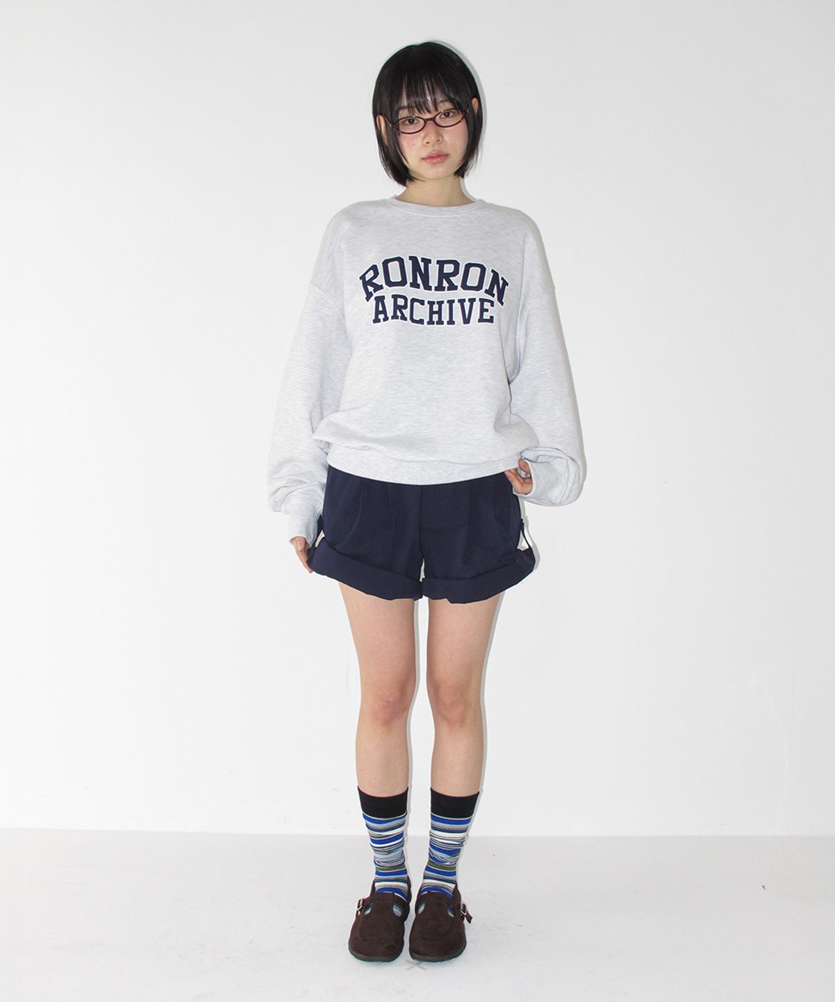 론론(RONRON) BASIC RR ARCHIVE SWEATSHIRT WHITE MELANGE