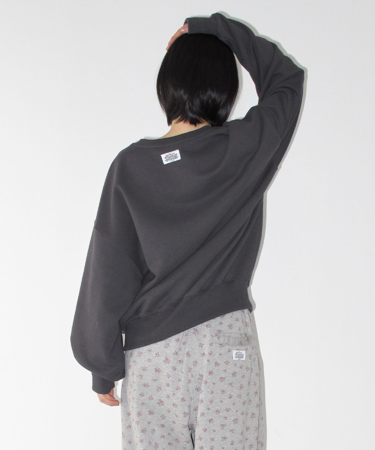 론론(RONRON) RR 1988 VINTAGE RIBBON SWEATSHIRT CHARCOAL