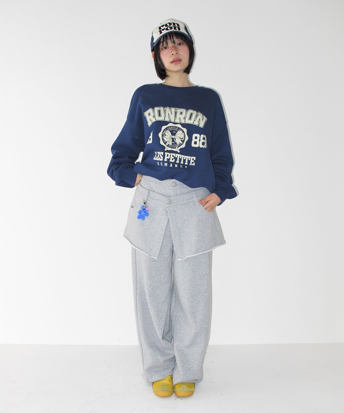 론론(RONRON) RR 1988 VINTAGE RIBBON SWEATSHIRT NAVY