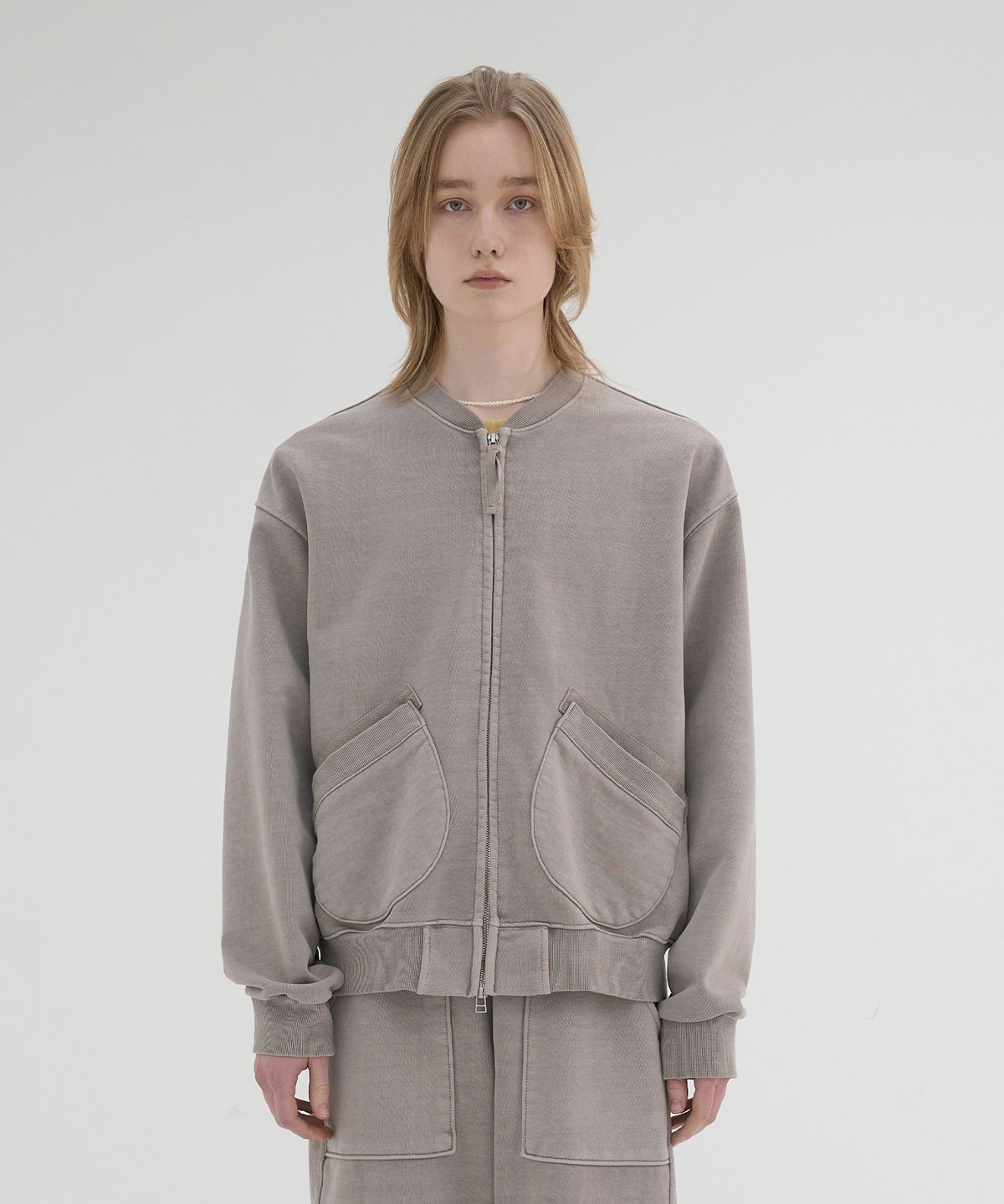 노운(NOUN) faded sweat blouson (mocha beige)