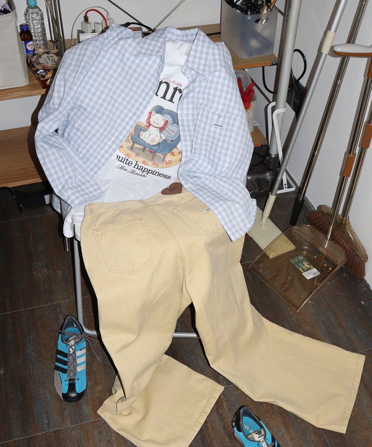 론론(RONRON) QUIET CAT OVER FIT T SHIRT WHITE