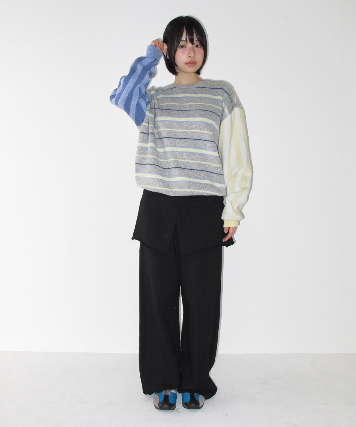 론론(RONRON) MULTI STRIPE OVERSIZED KNIT GREY