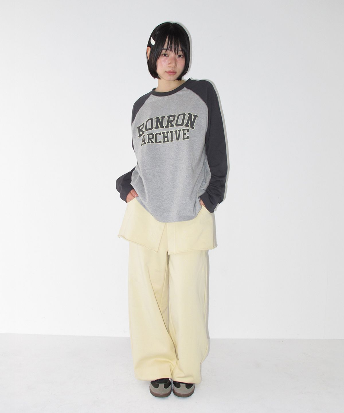 론론(RONRON) BASIC RR ARCHIVE RAGLAN LONG SLEEVE GREY