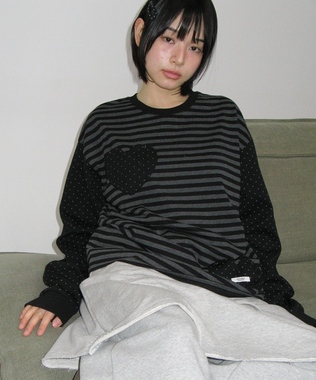 론론(RONRON) HEART DOT POCKET STRIPE LONG SLEEVE BLACK