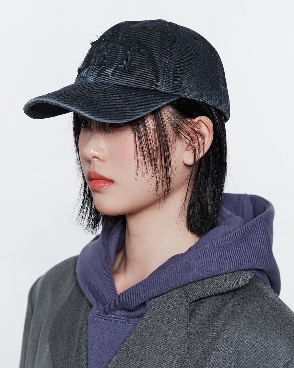 더뮤지엄비지터(THEMUSEUMVISITOR) ART PATCHWORK DYED BALL CAP (BLACK)