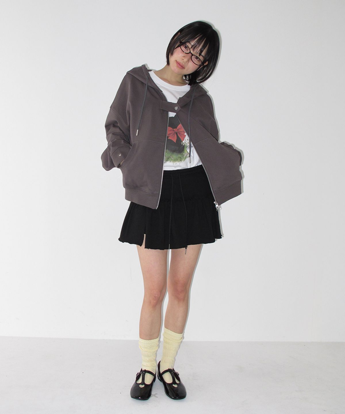 론론(RONRON) HEART SNAP HOODIE ZIP UP CHARCOAL