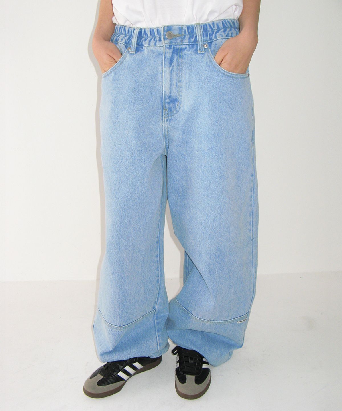 론론(RONRON) SEAM DETAIL BANDING DENIM PANTS LIGHT BLUE