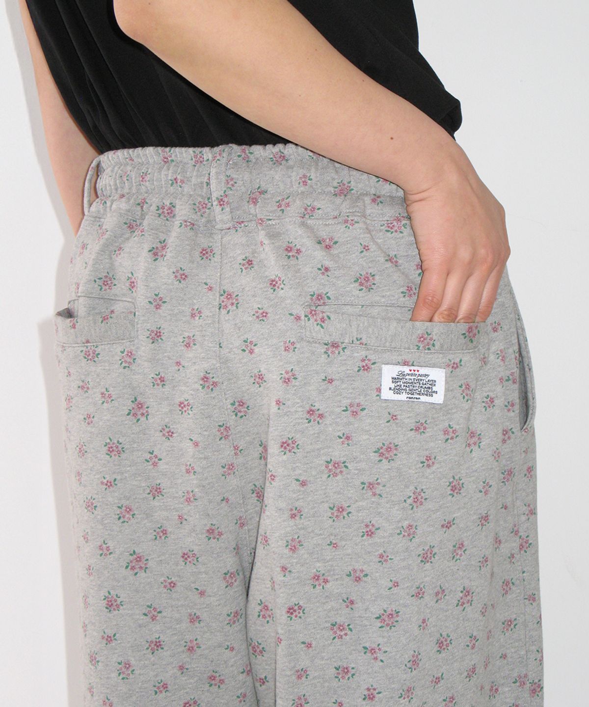 론론(RONRON) FLORAL WIDE SWEAT PANTS GREY