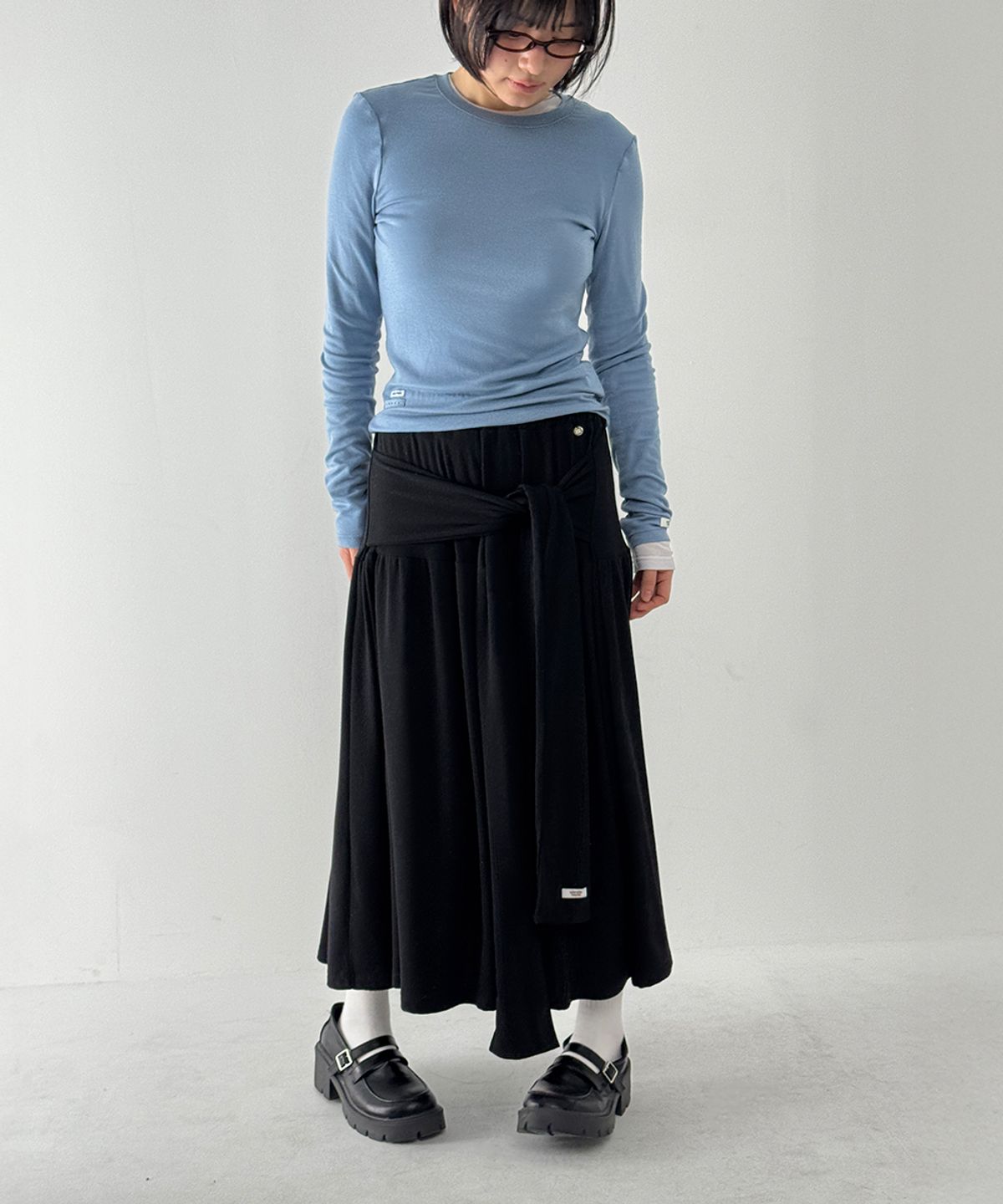 론론(RONRON) STRAP KNOT LONG SKIRT BLACK