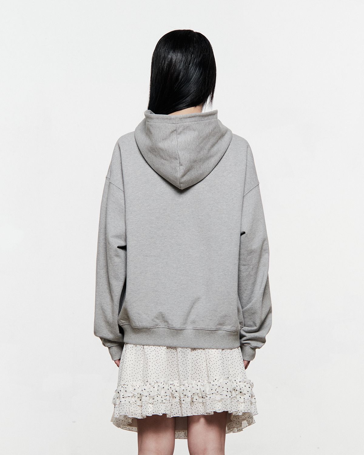 더뮤지엄비지터(THEMUSEUMVISITOR) ART APPLIQUE HOODIE ZIP UP (MELANGE GREY)