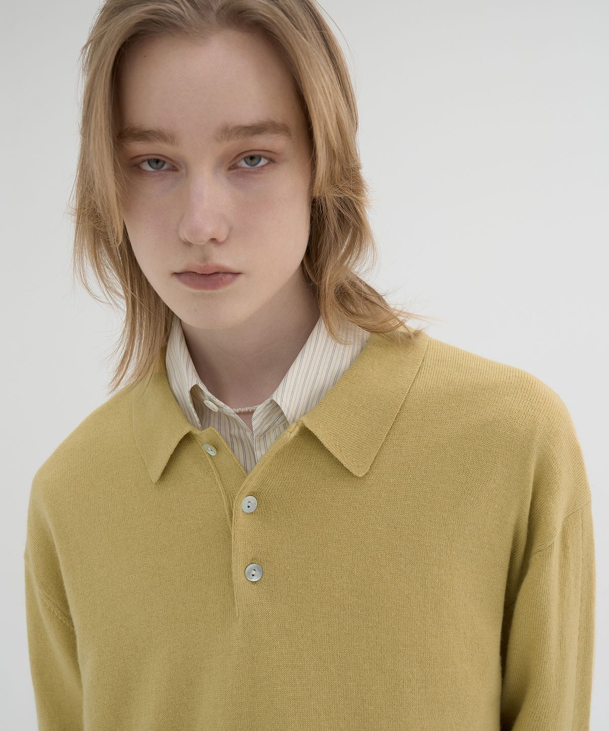 노운(NOUN) essential collar knit (mustard)