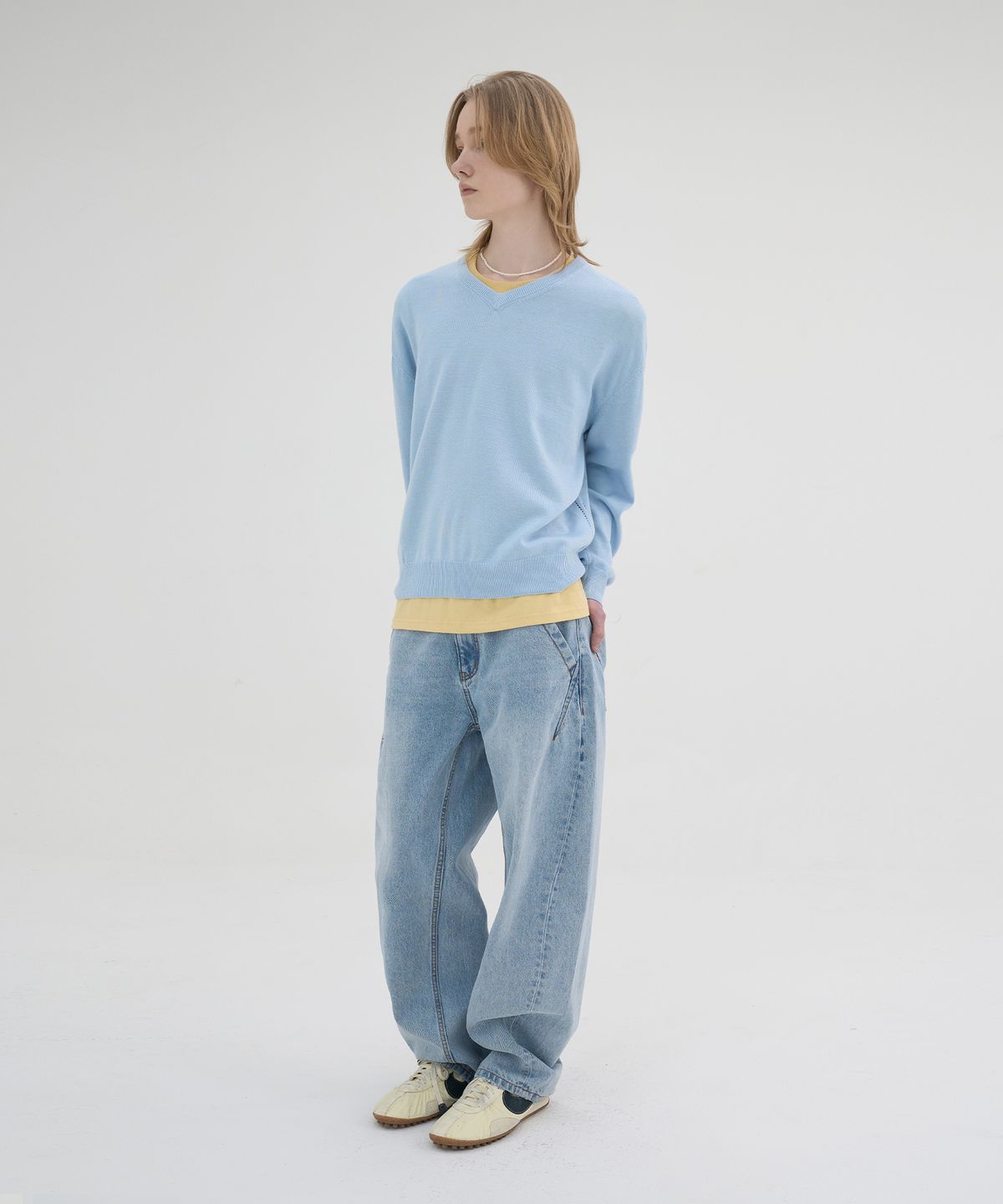 노운(NOUN) crop V neck knit (sky blue)