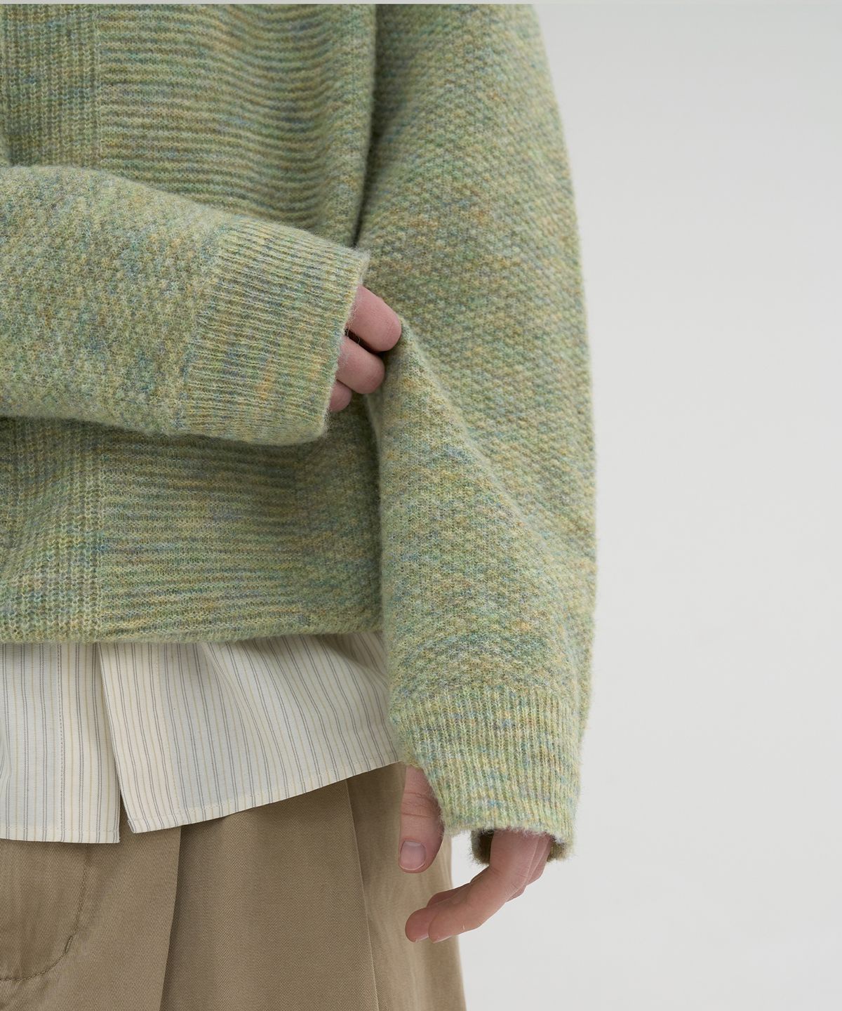 노운(NOUN) hairy melange knit (forest green)