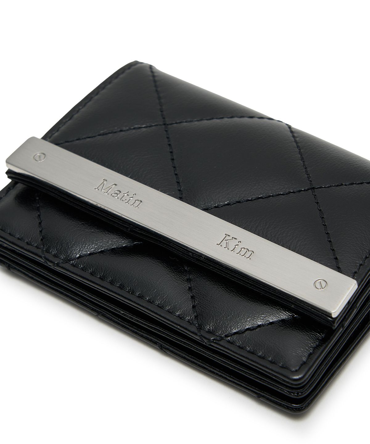 마뗑킴(MATIN KIM) PUFF QUILT WALLET IN BLACK
