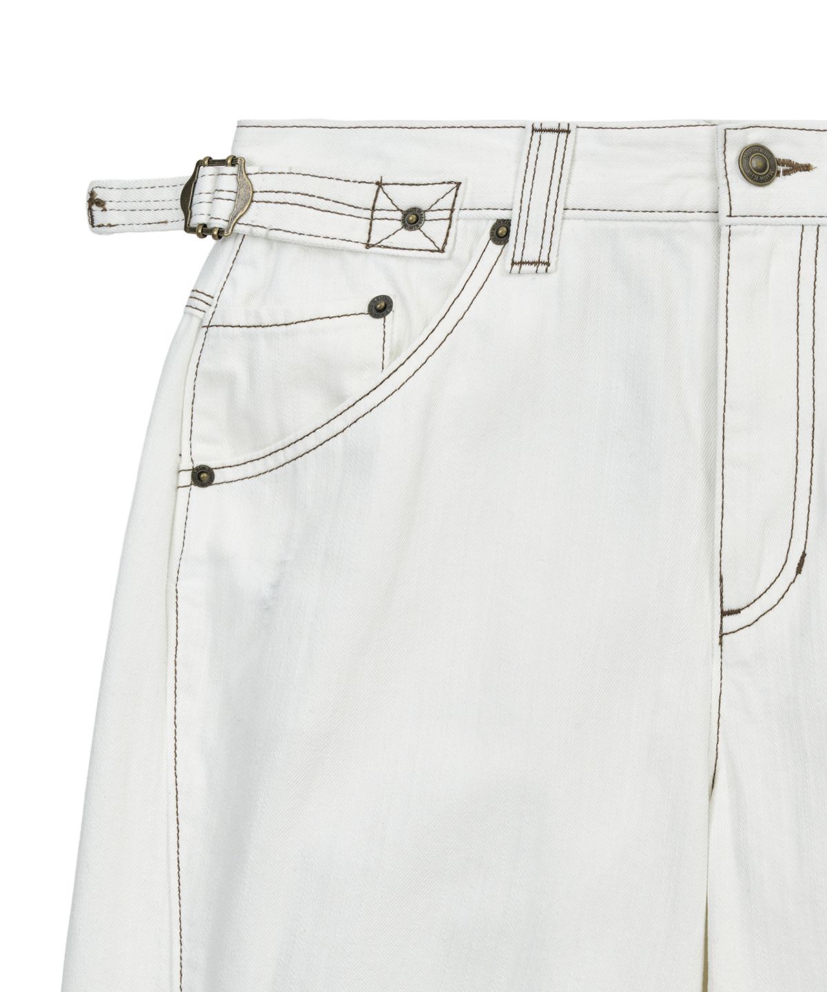 마뗑킴(MATIN KIM) WAIST BUCKLE STITCH POINT TWILL DENIM PANTS IN IVORY