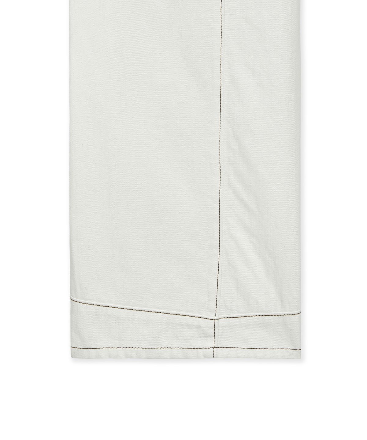 마뗑킴(MATIN KIM) WAIST BUCKLE STITCH POINT TWILL DENIM PANTS IN IVORY