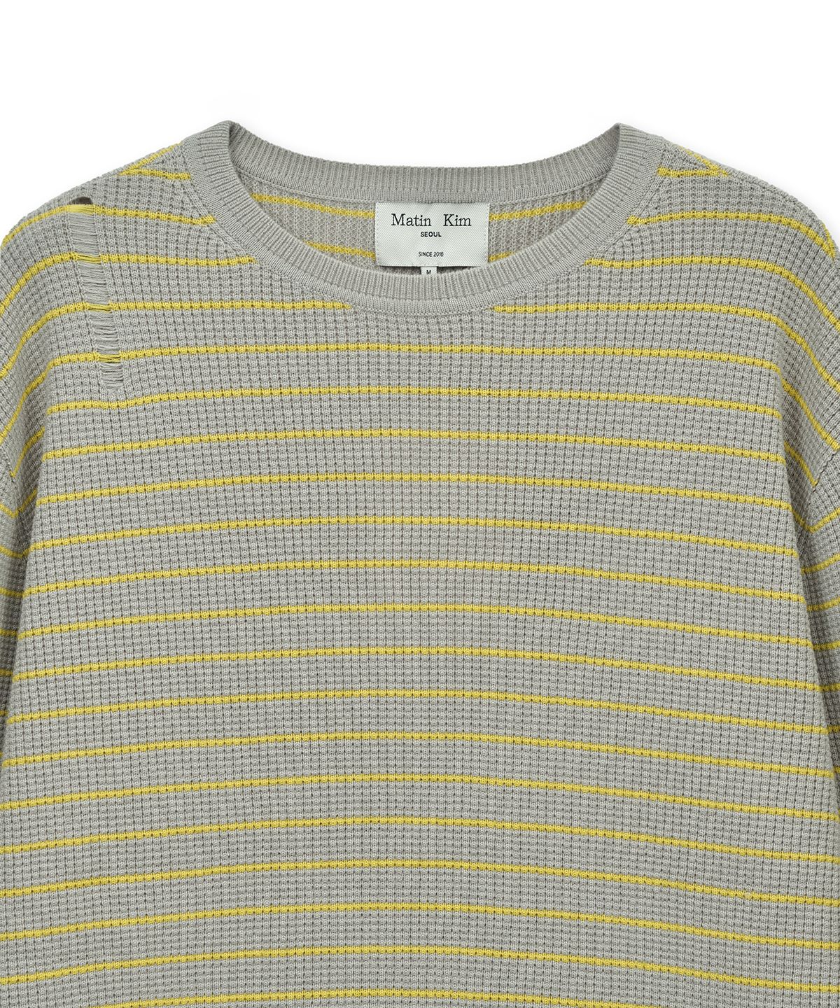 마뗑킴(MATIN KIM) STRIPE DAMAGED LOOSE PULLOVER IN BEIGE