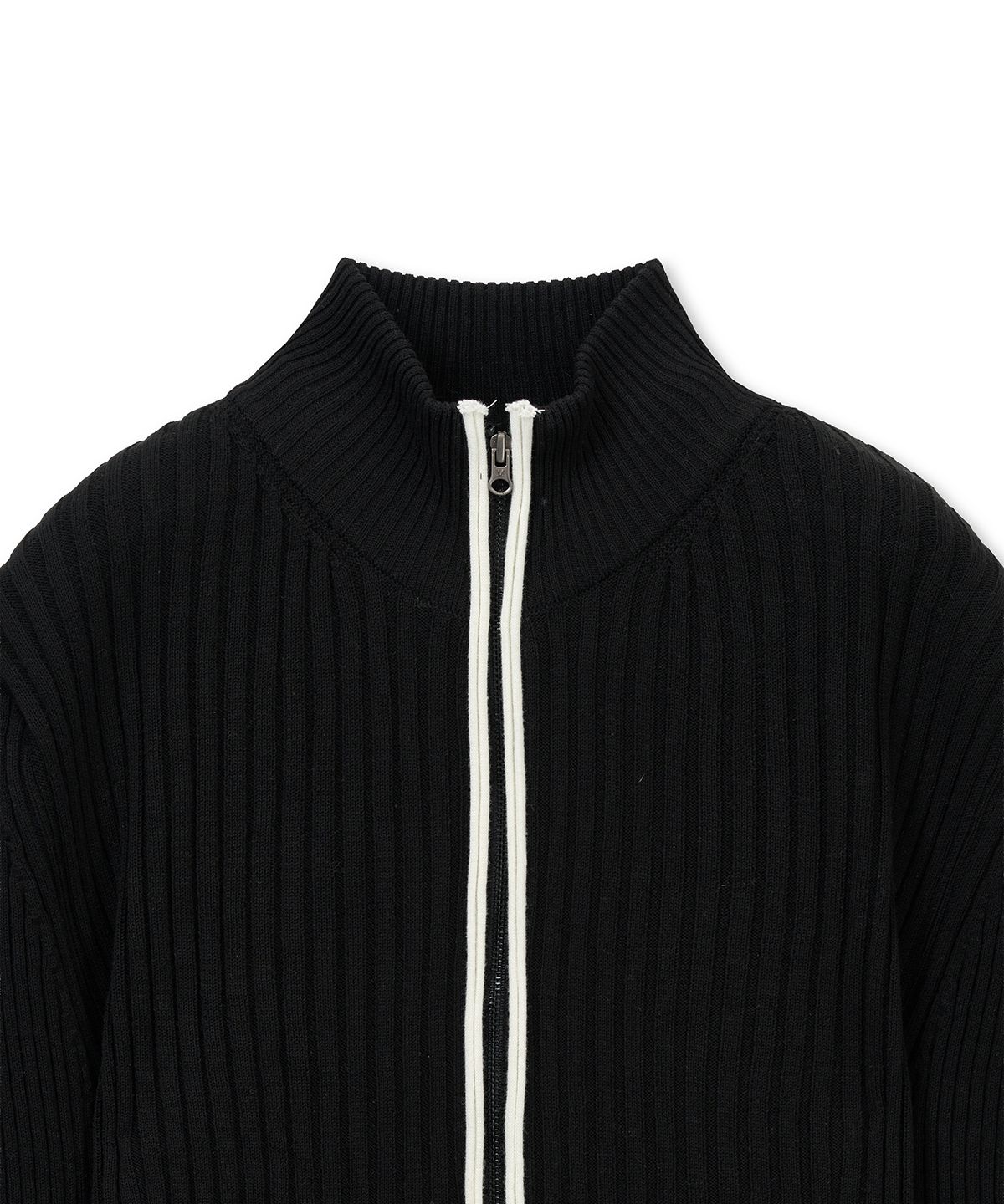 마뗑킴(MATIN KIM) HANDCRAFT SLIM FIT CARDIGAN IN BLACK
