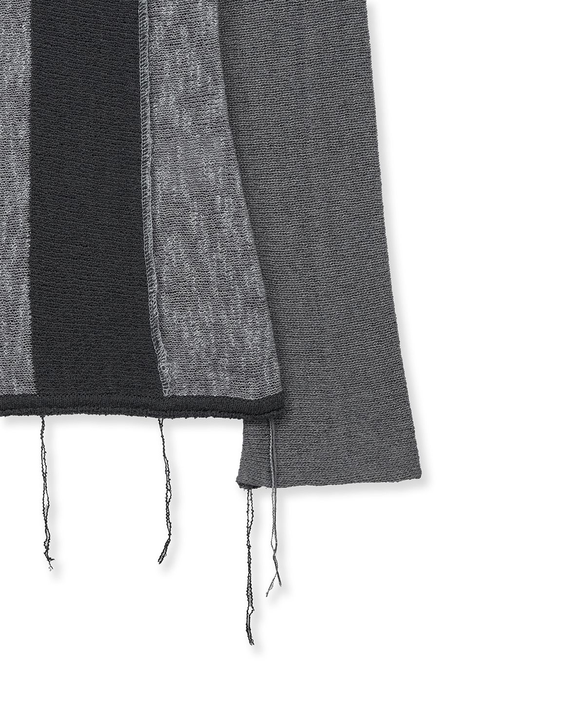 마뗑킴(MATIN KIM) COLOR BLOCK SLIM KNIT CARDIGAN IN CHARCOAL