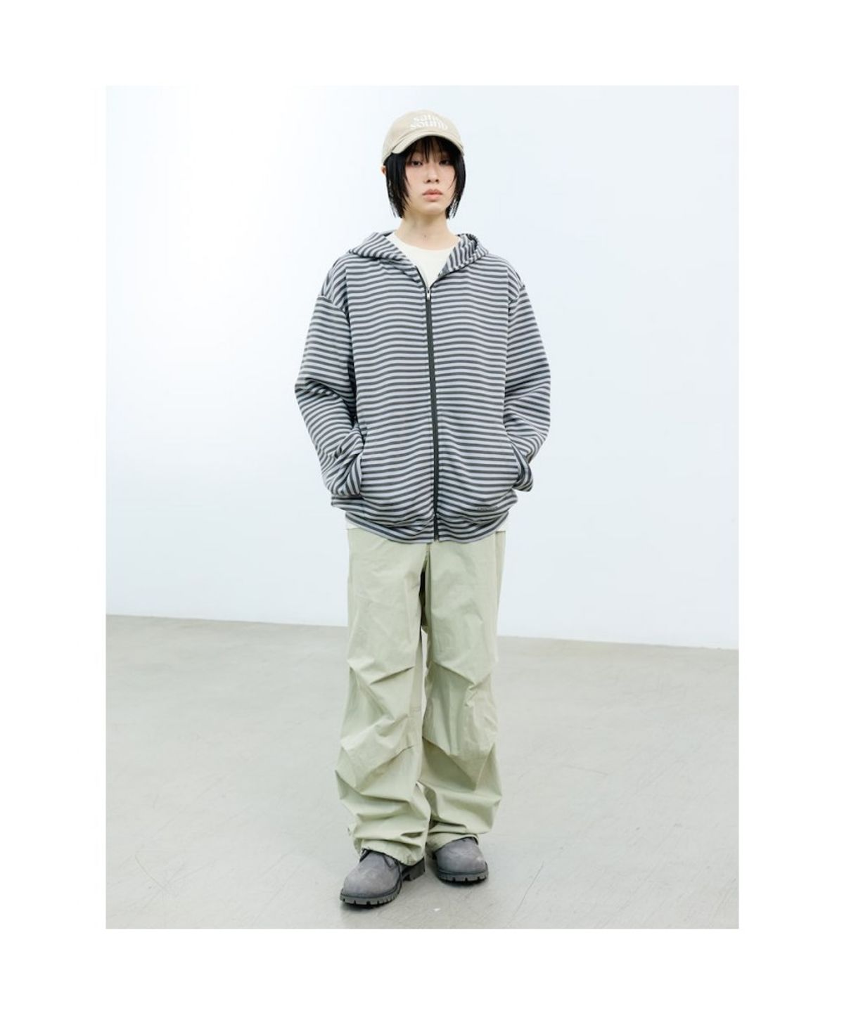 샌드 사운드(SAND SOUND) (UNISEX) 스트라이프 후드 집업 (셋업) 올리브