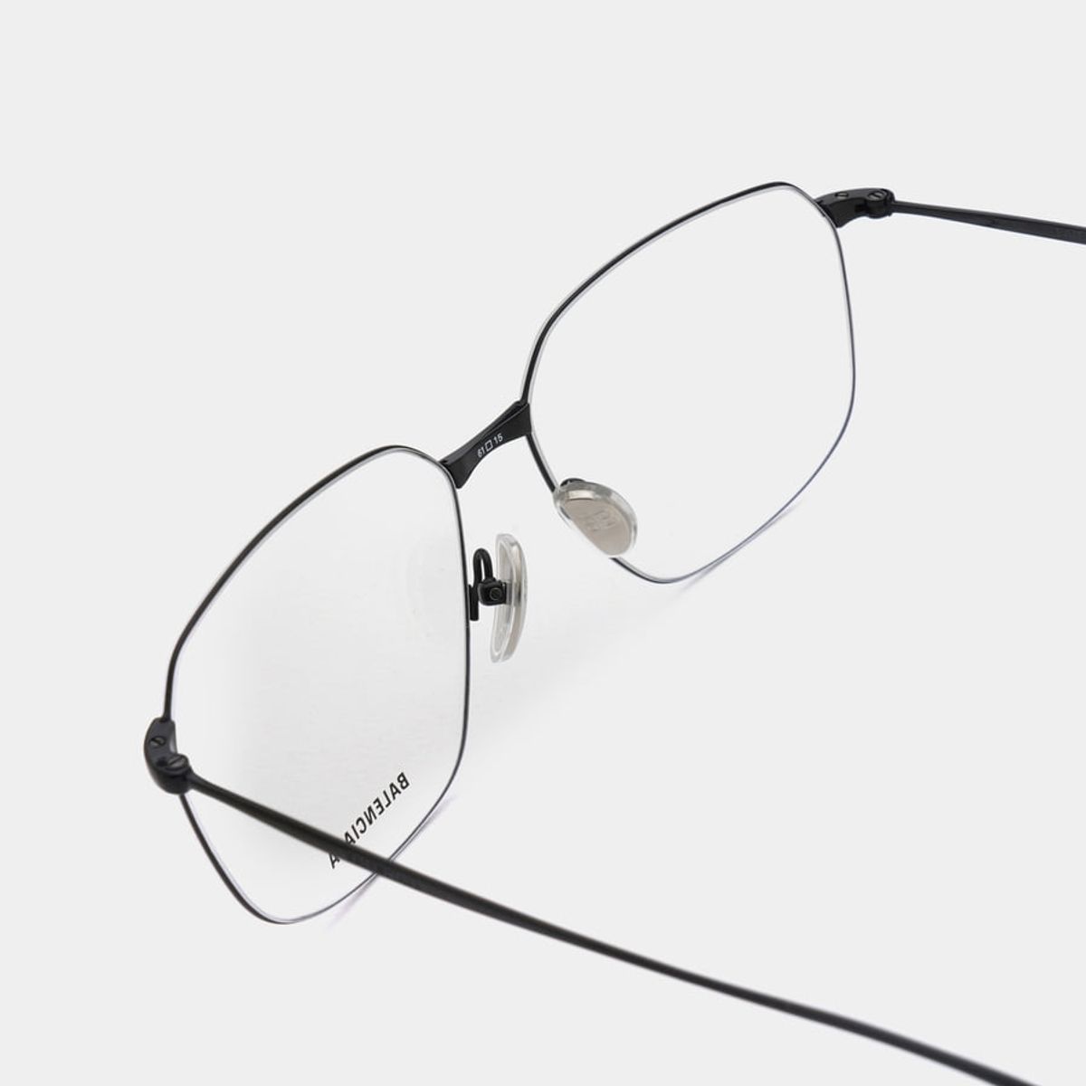 발렌시아가 아이웨어(BALENCIAGA EYEWEAR) BB0414O 001 (61)
