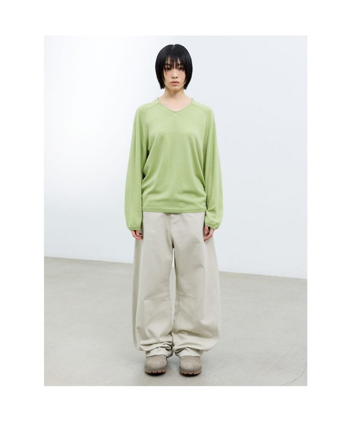 샌드 사운드(SAND SOUND) (UNISEX) 울 블렌드 브이넥 스웨터 라이트 그린
