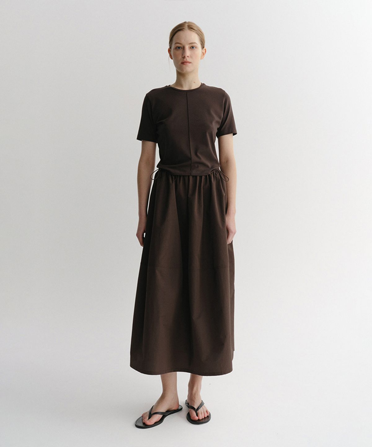 이아(EAAH) KANE CONTRAST COCOON DRESS (BROWN)
